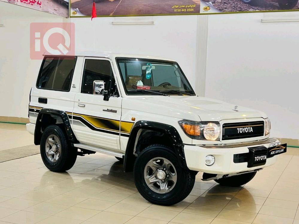 Toyota Land Cruiser 70